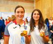 Campioanele olimpice, mondiale și europene Simona Radiș (23 de ani) și Ancuța Bodnar (24 de ani) au fost primite astăzi la Salonul Oficial al Aeroportului Henri Coandă.
