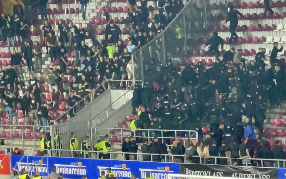 Imaginile care n-au fost arătate la TV: bosniacii și românii din gruparea „Uniți sub Tricolor” s-au încăierat în Giulești!