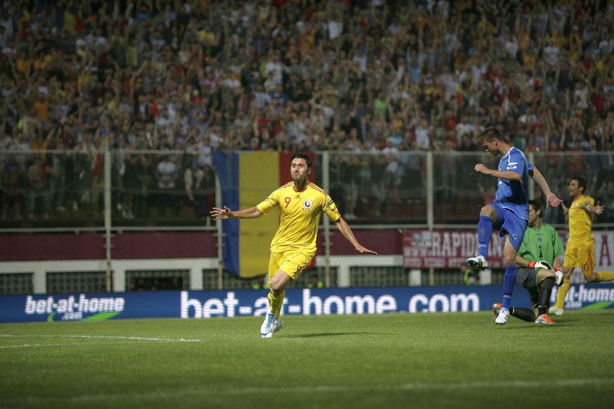 România - Bosnia, atunci și acum » Imagini memorabile din Bănie, de la duelul din 2003: „Mutu a «divorțat» de ghinion”