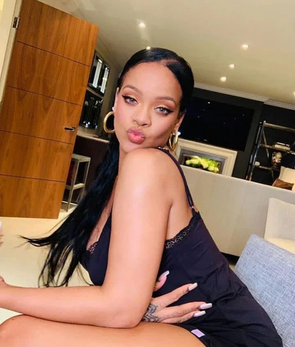 Anunțul momentului în SUA: Rihanna va face spectacol la pauza Super Bowl