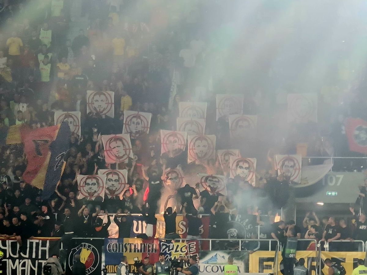 Bătaie pe arena din Giulești la meciul România - Bosnia