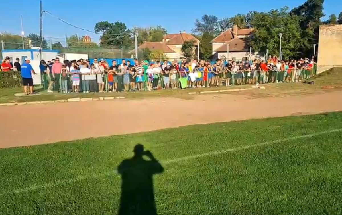 FCSB, primită ca o echipă mare la Oradea + Apariție-surpriză la antrenament