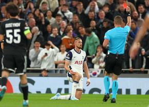 Radu Drăgușin, „ROȘU” direct după numai 8 minute în Europa League » Opinii în contradictoriu: „Și-a irosit marea șansă” + Premieră neagră bifată de român