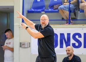Antrenorul Mihai Silvășan, după debutul cu înfrîngere al U-BT Cluj-Napoca în EuroCup: „Trebuie să mergem mai departe, nu putem să plângem prea mult”
