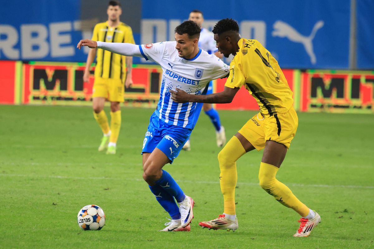 Imagini din meci Craiova - Dinamo, etapa #11 // foto: Ionuț Iordache (GSP)