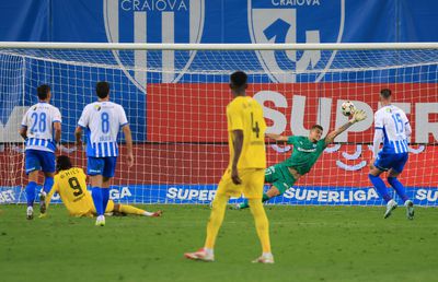 Universitatea Craiova - Dinamo, derby cu 4 reușite pe „Oblemenco” » GOL DECISIV în minutul 90! Clasamentul ACUM