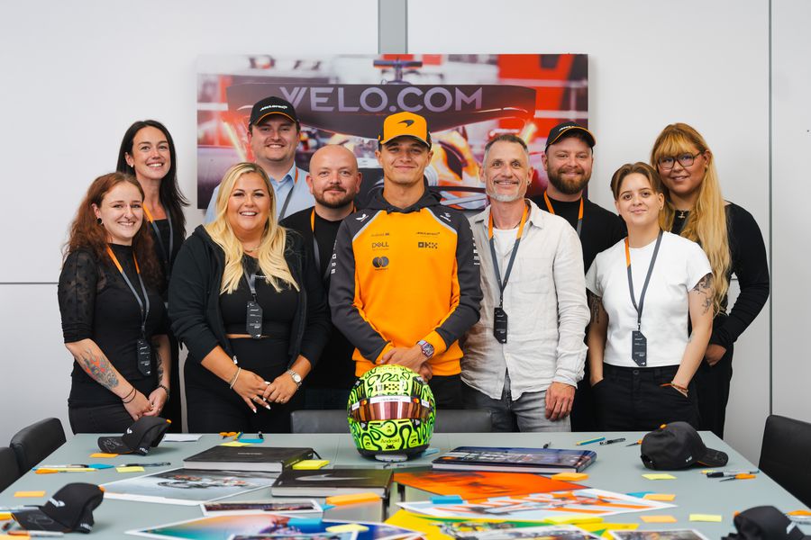 VELO și echipa McLaren de Formula 1 creează o experiență memorabilă pentru fani prin campania