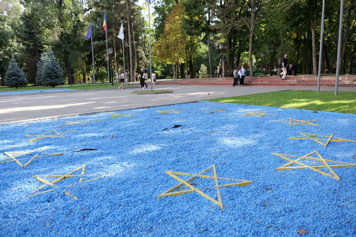 Chișinăul în imagini. Săptămână crucială peste Prut, unde moldovenii își decid viitorul prin alegerile parlamentare