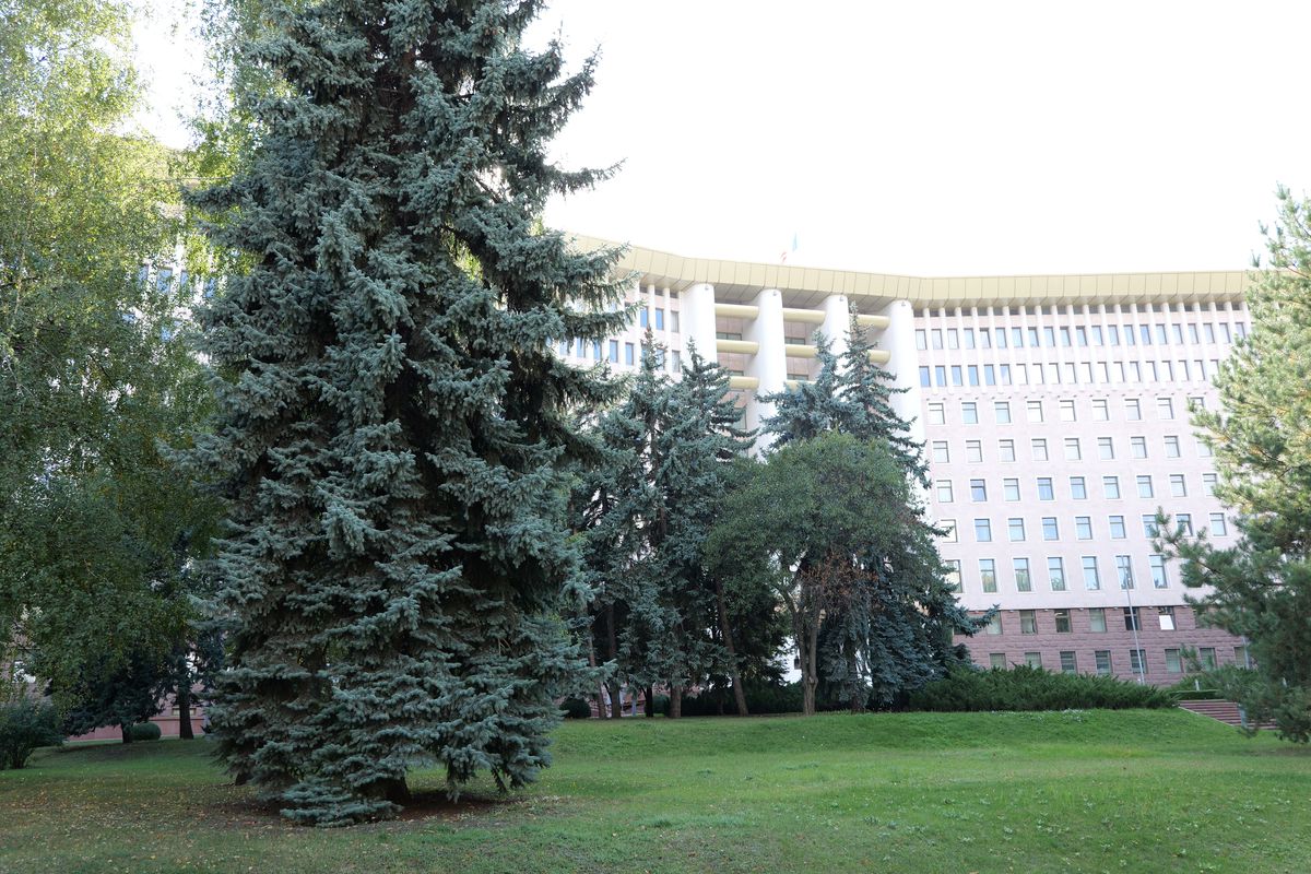 Chișinăul în imagini. Săptămână crucială peste Prut, unde moldovenii își decid viitorul prin alegerile parlamentare