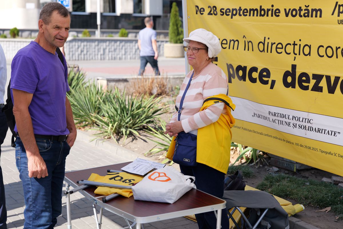 Chișinăul în imagini. Săptămână crucială peste Prut, unde moldovenii își decid viitorul prin alegerile parlamentare