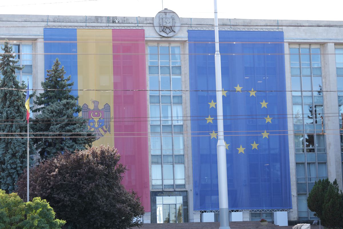 Chișinăul în imagini. Săptămână crucială peste Prut, unde moldovenii își decid viitorul prin alegerile parlamentare