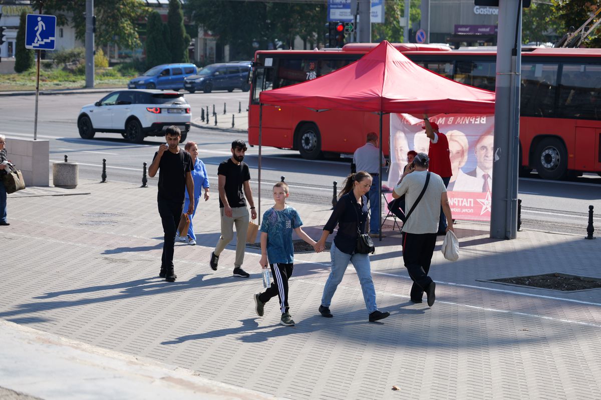 Chișinăul în imagini. Săptămână crucială peste Prut, unde moldovenii își decid viitorul prin alegerile parlamentare