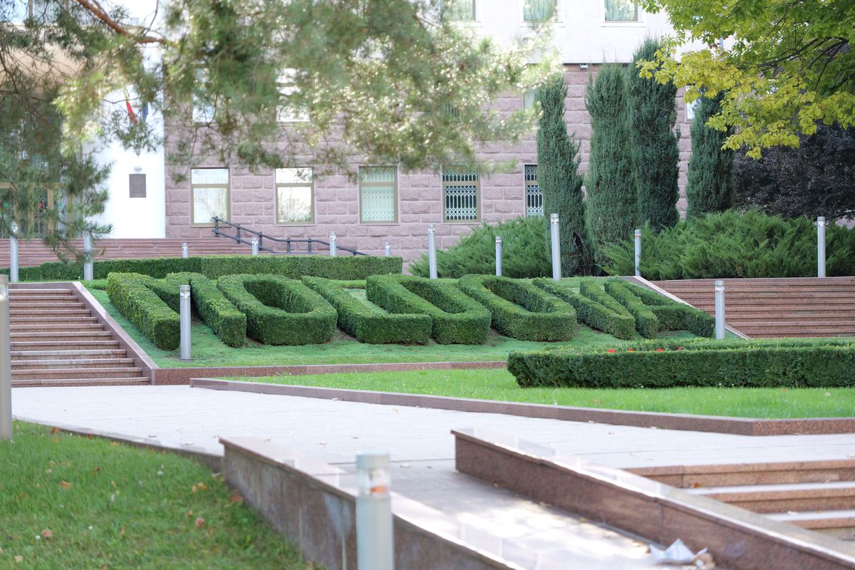 Chișinăul în imagini. Săptămână crucială peste Prut, unde moldovenii își decid viitorul prin alegerile parlamentare