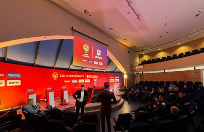 FRF, gafă la tragerea la sorți pentru grupele Cupei României » Universitatea Craiova - FCSB e în „aer”