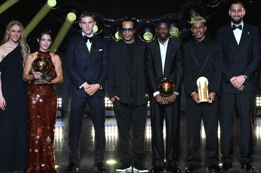 Lamine Yamal și Aitana Bonmati, laureații Barcelonei la gala din Paris / Foto: Imago Barcelona a scos o piesă de colecție cu Lamine Yamal » Cât îi costă pe fani tricoul superstarului de 18 ani