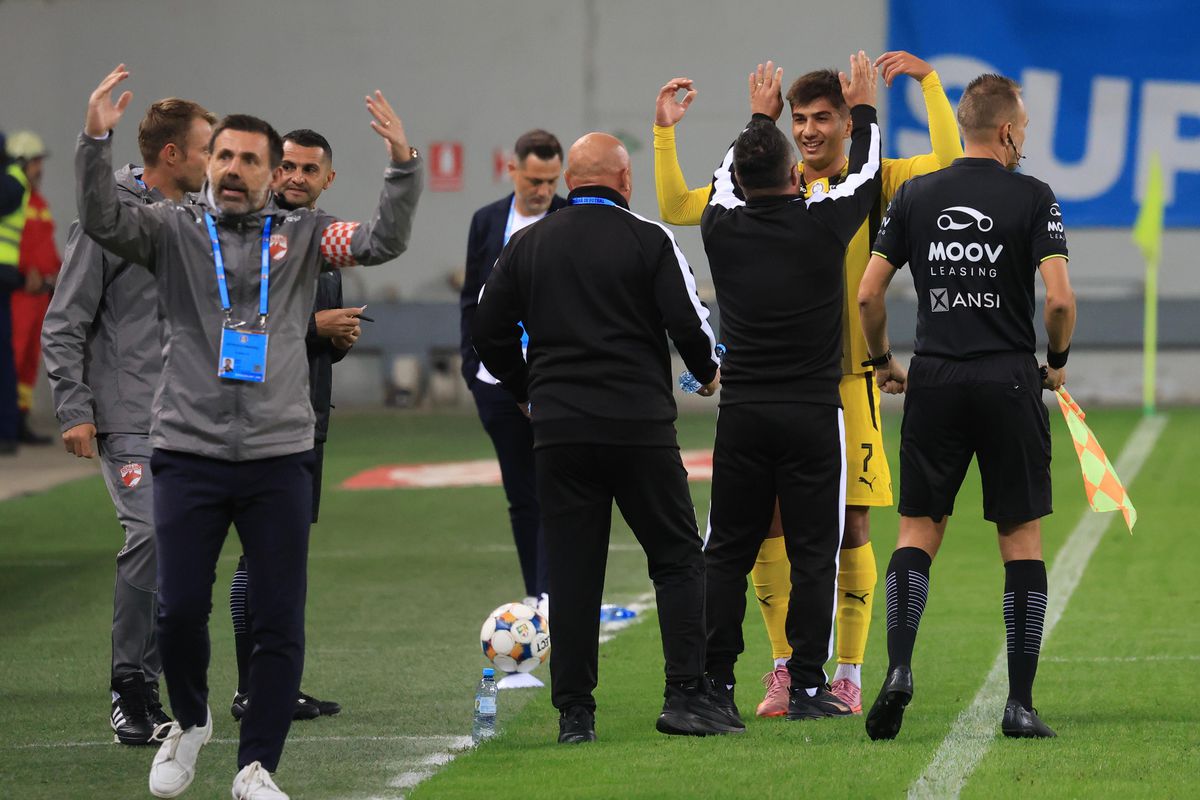 Universitatea Craiova - Dinamo, derby cu 4 reușite pe „Oblemenco” » GOL DECISIV în minutul 90! Clasamentul ACUM