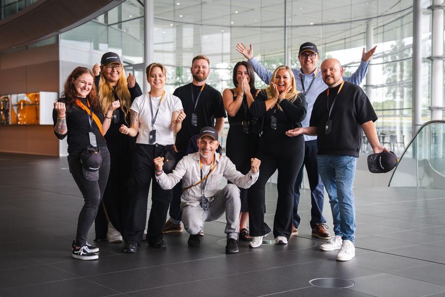 VELO și echipa McLaren de Formula 1 creează o experiență memorabilă pentru fani prin campania