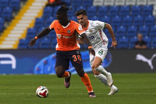 Ianis Hagi, în Basaksehir - Alanyaspor / Foto: Imago Images