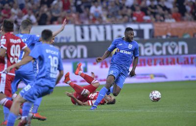 CRAIOVA // Victor Pițurcă nu mai riscă » Vrea să renunțe la Stephane Acka și Goran Zakaric