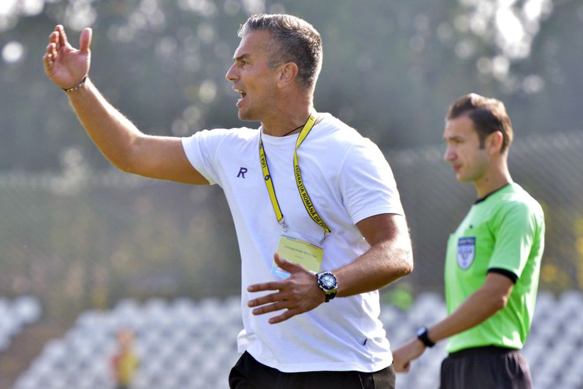 RAPID - RIPENSIA 0-0// FOTO Daniel Pancu, nervos după egalul Rapidului: „În prima repriză și eu îmi ceream demisia! Nu am avut nicio idee de joc”