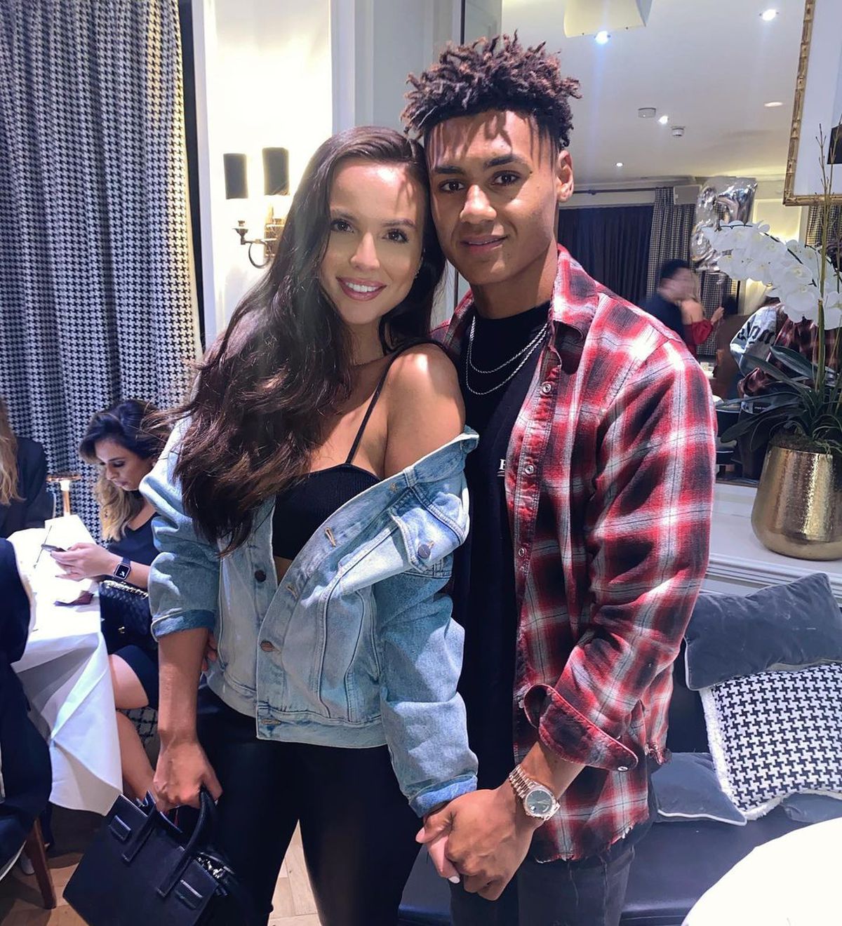 FOTO HOT! Motivația fotbalistului care a dat 3 goluri cu Liverpool » E una dintre cele mai sexy iubite din Premier League!