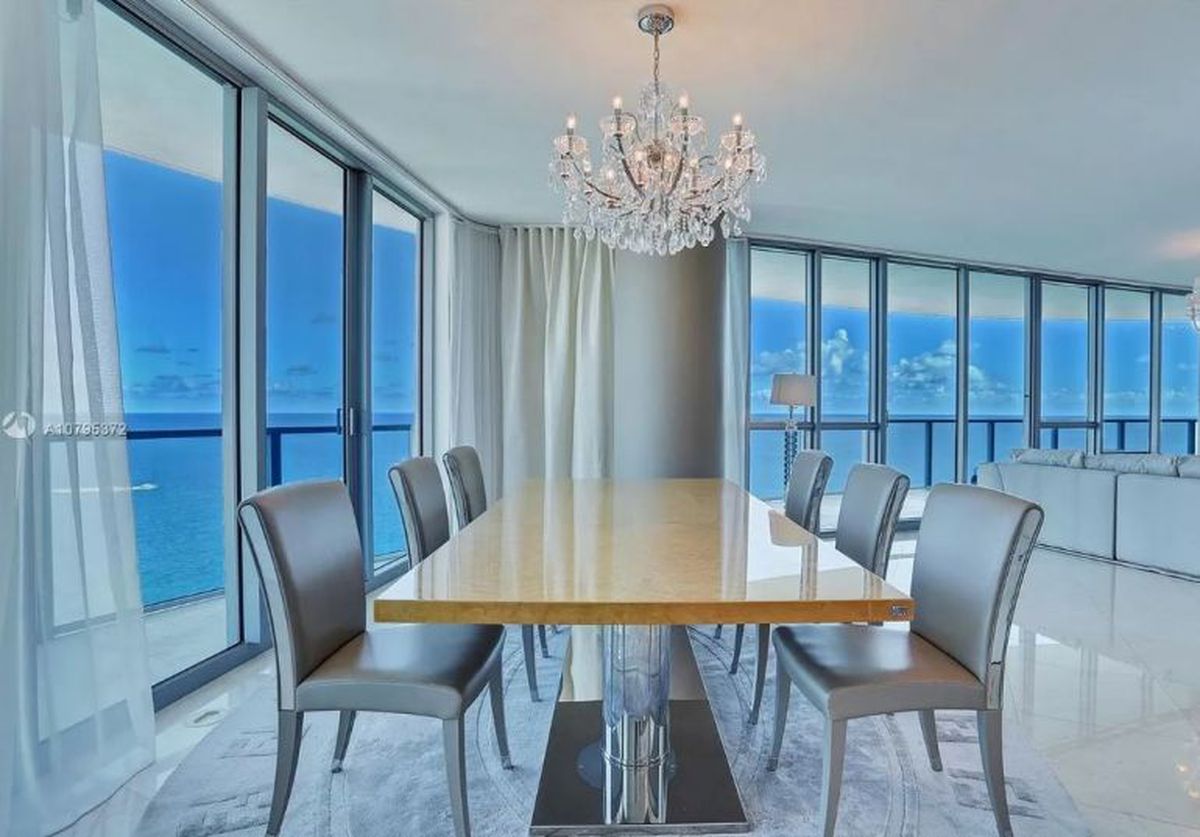 FOTO Cristi Borcea și-a vândut apartamentul din Miami » Ce profit a scos și cum arată penthouse-ul