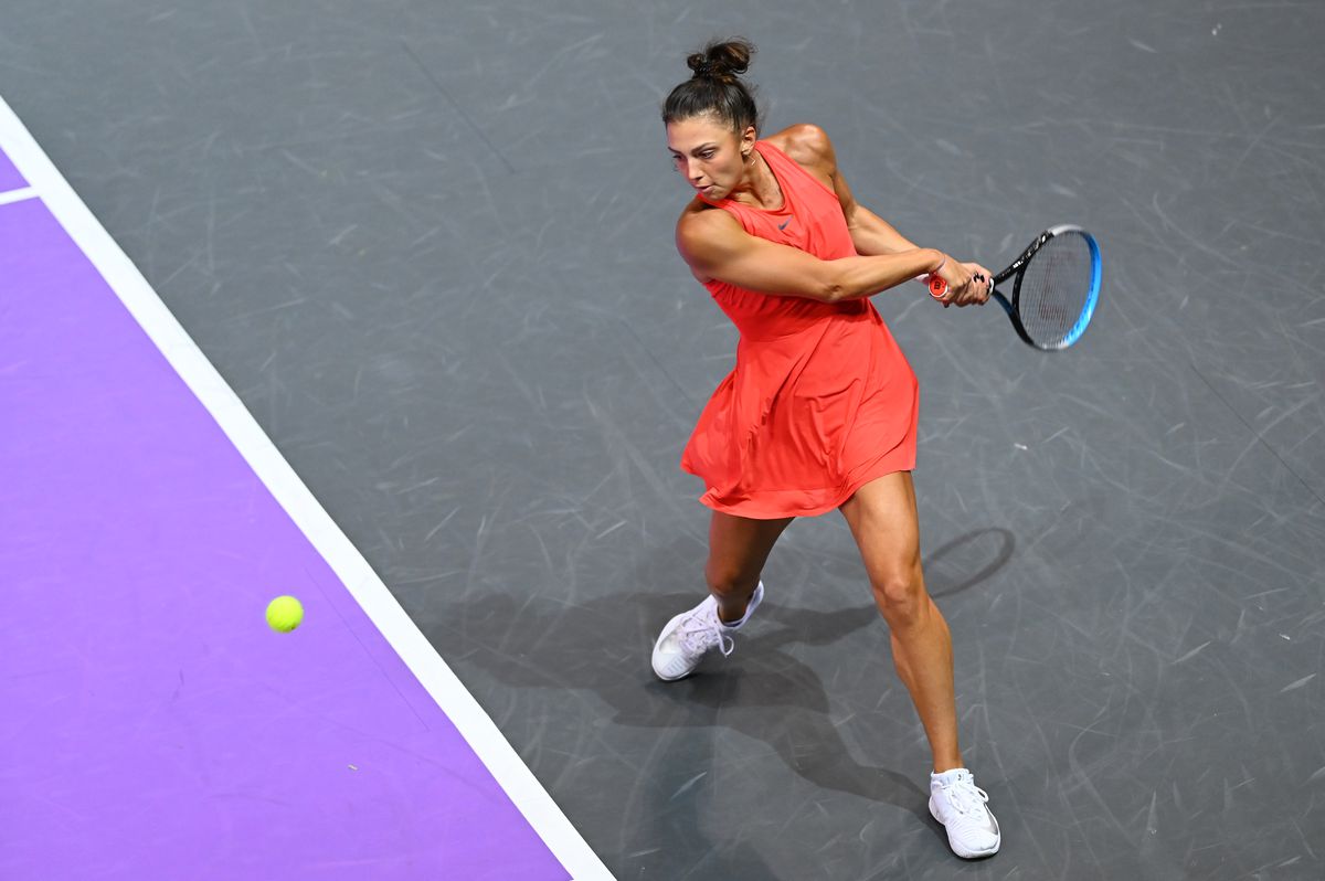 „Talent genial și forță mentală!” » Omul cu 50 de ani de experiență în tenis, fascinat de Emma Răducanu: „Mă bucur că tatăl ei a făcut o asemenea investiție!”