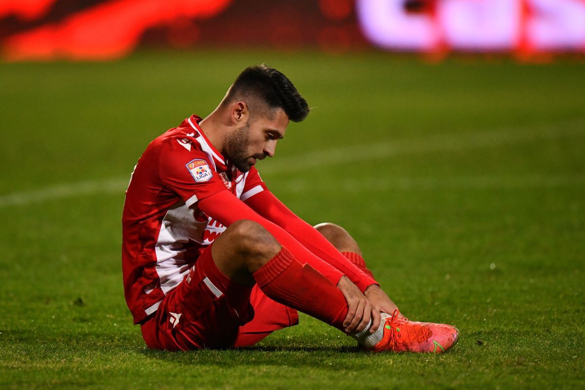 Mircea Rednic face curățenie după eliminarea din Cupă! Primul fotbalist care pleacă: „Nu avem ce să facem”