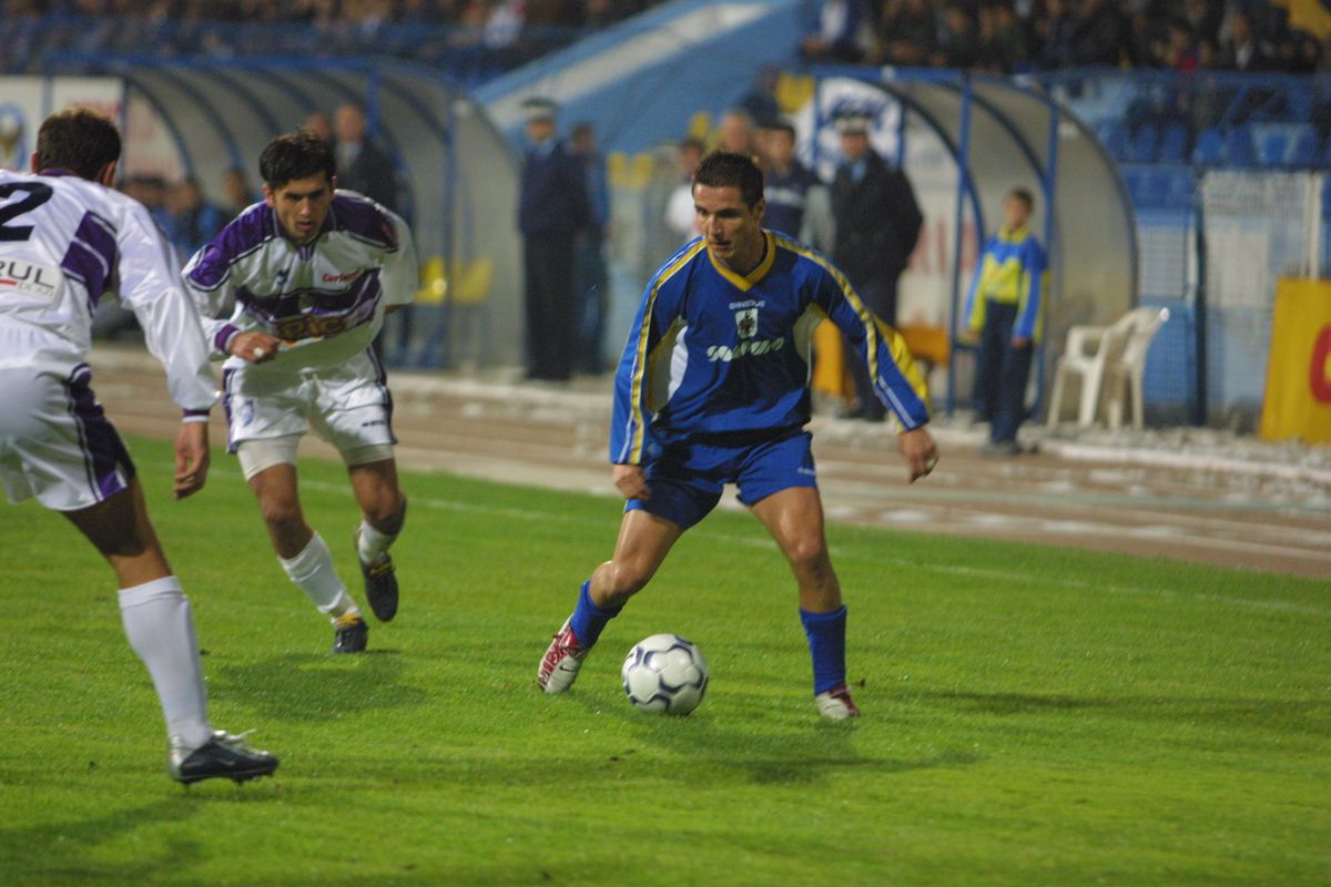 Ora poveștilor inedite ale lui Narcis Răducan » „Pe tata, mare dinamovist, l-am făcut stelist"