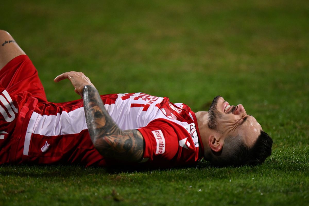 Mircea Rednic face curățenie după eliminarea din Cupă! Primul fotbalist care pleacă: „Nu avem ce să facem”