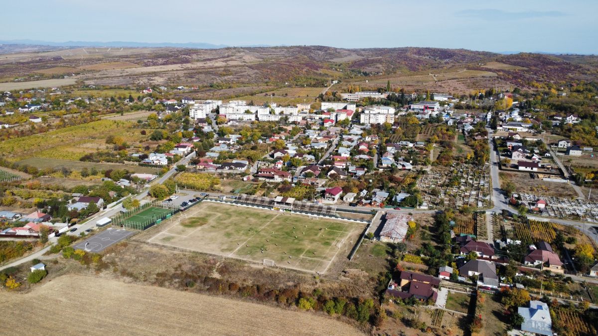 Cupa Satelor nimănui: de asta n-a venit Boloni