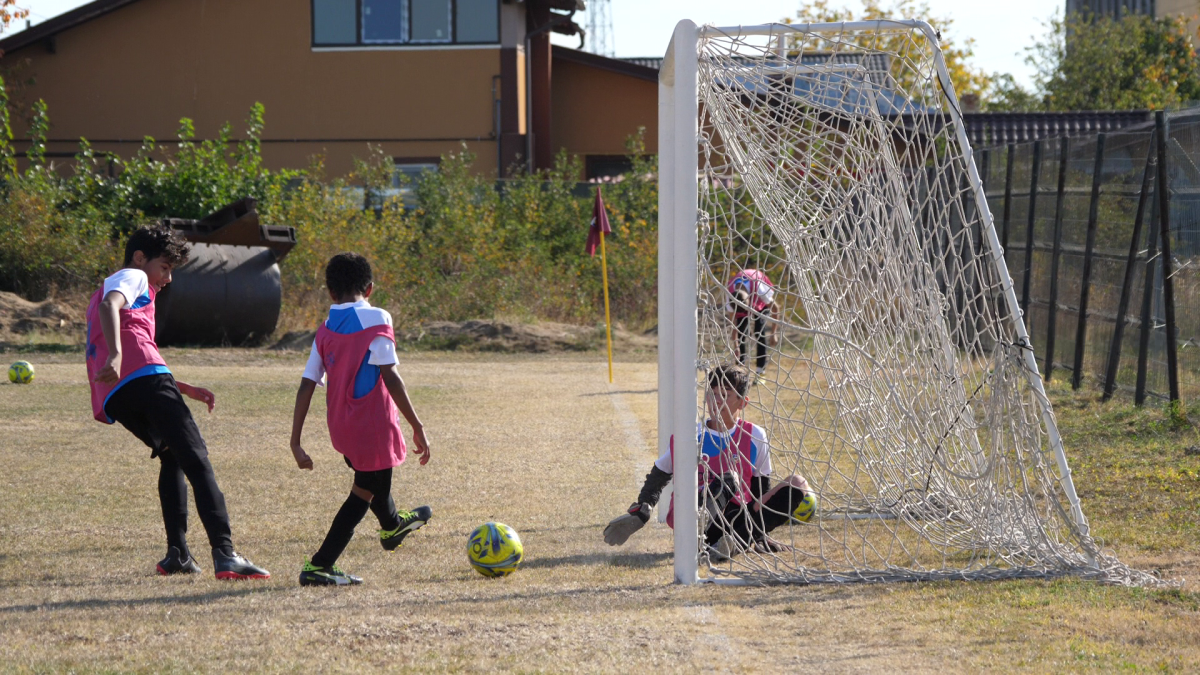 Cupa Satelor nimănui: de asta n-a venit Boloni