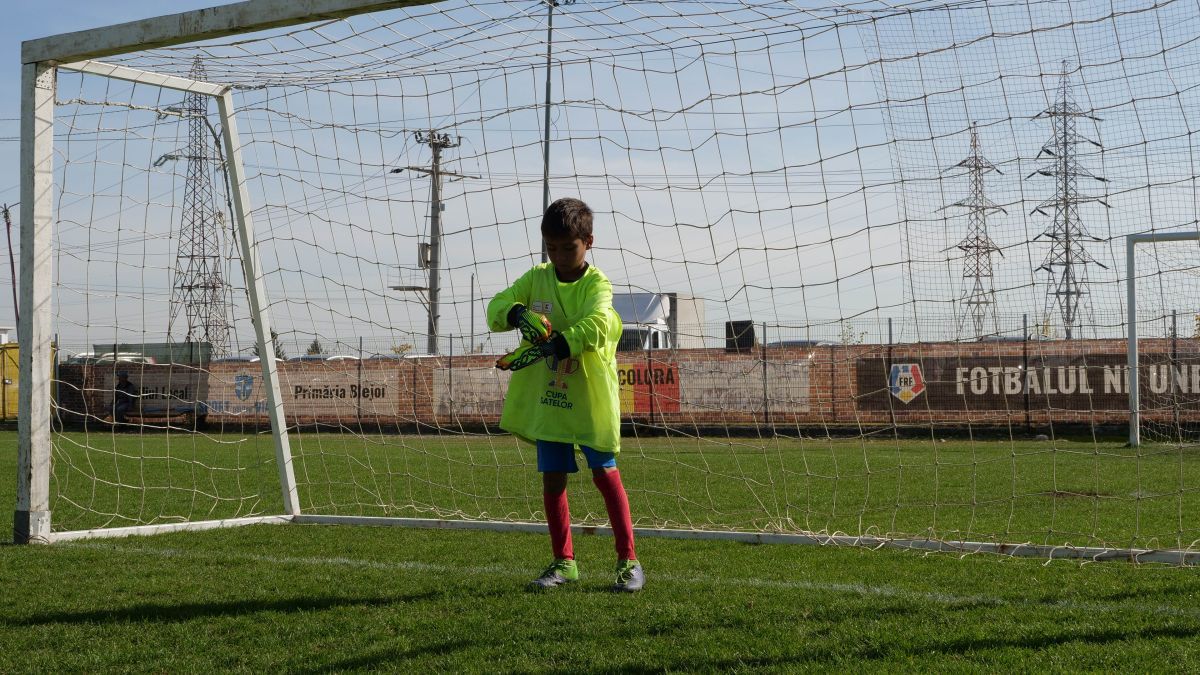 Iată de ce n-a venit Boloni la națională! GSP a mers la competiția fantomă girată de Burleanu + Reacțiile FRF și AJF Prahova