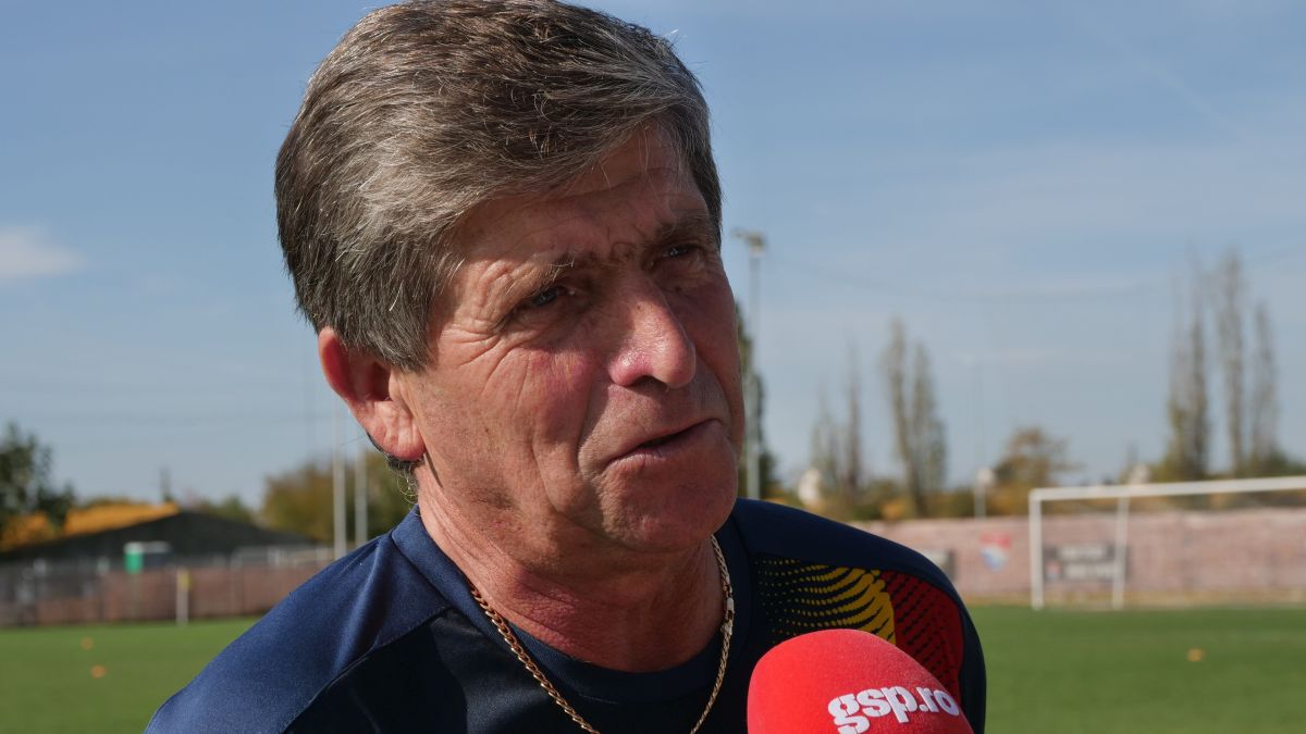 Cupa Satelor nimănui: de asta n-a venit Boloni