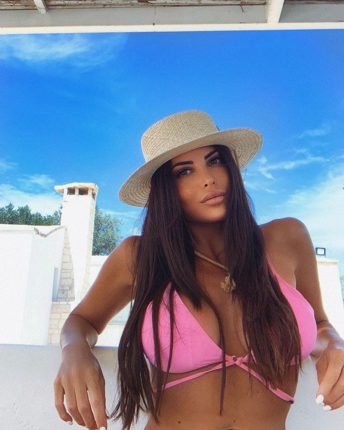 Ispita de la „Insula Iubirii” i-a eclipsat pe fotbaliști la amicalul de gală al Europei: „Ești cea mai frumoasă din lume, Maria!”