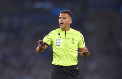 A fost anunțat arbitrul „El Clasico” » Cine va conduce de la centru FC Barcelona - Real Madrid