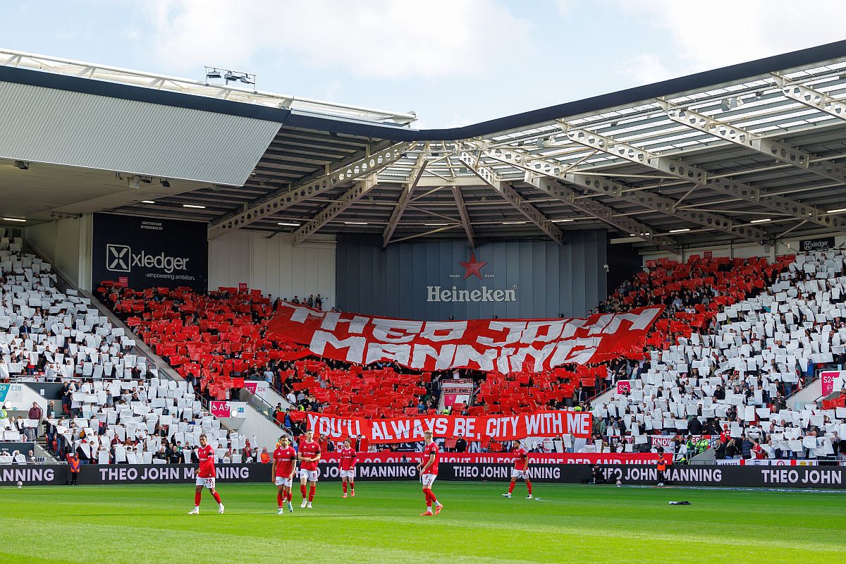 Scene tulburătoare în Anglia, după ce antrenorul lui Bristol City și-a pierdut fiul nou-născut