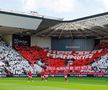 Întreg stadionul lui Bristol City l-a omagiat pe antrenor, care și-a pierdut fiul nou-născut