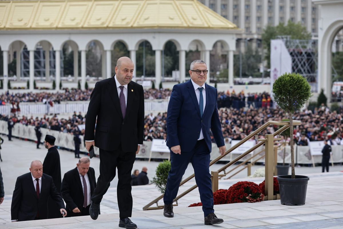 Gigi Becali la sfințirea Catedralei României