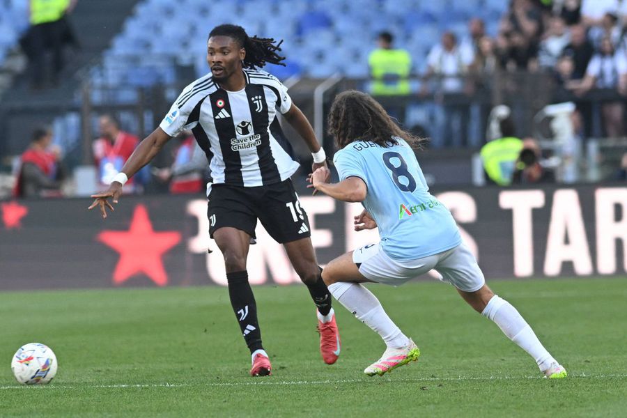 Primul jucător pus de Cristi Chivu pe lista de transferuri » Preț fixat pentru ianuarie + Restricție impusă de Inter