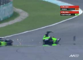 Accident violent în MotoGP » Pilot în pericol de moarte: a fost transportat imediat la spital, unde va fi supus la mai multe operații