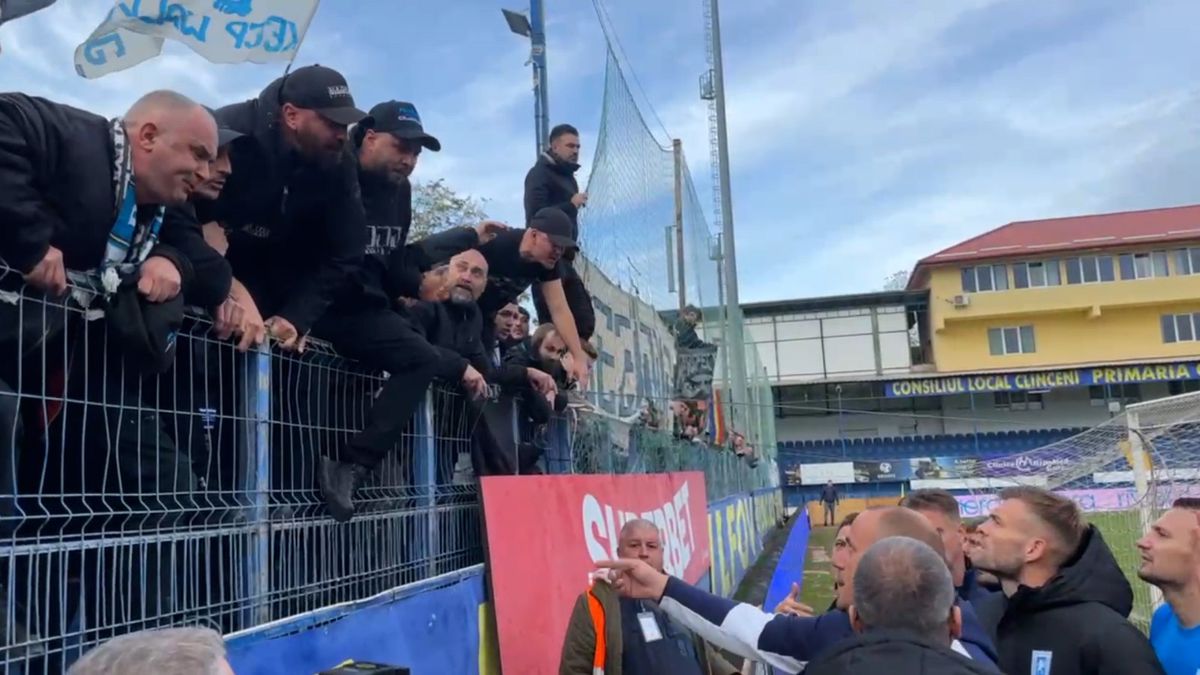 „Joacă, bă Rădoi, cu echipa bună!” » Scandal după Metaloglobus - Craiova: jucătorii au intrat în gura fanilor