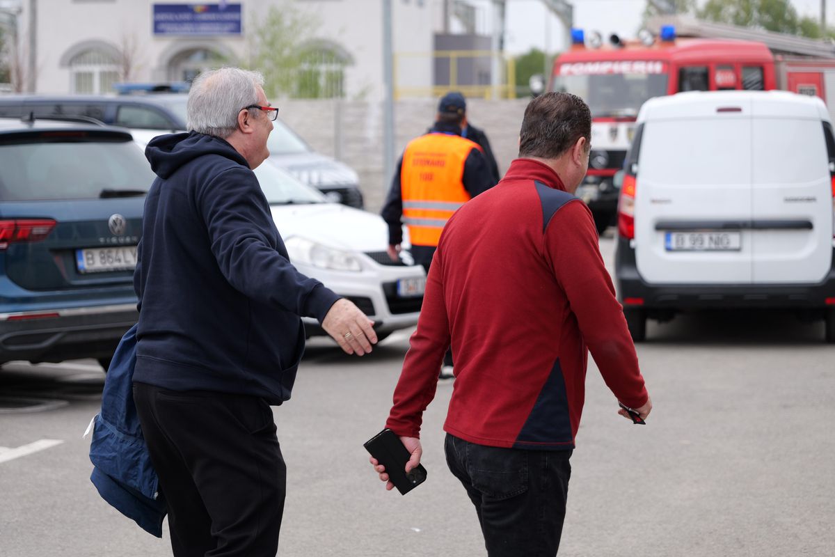 Costel Gâlcă, Mihai Stoichiță și Imad Kassas la Metaloglobus - Universitatea Craiova