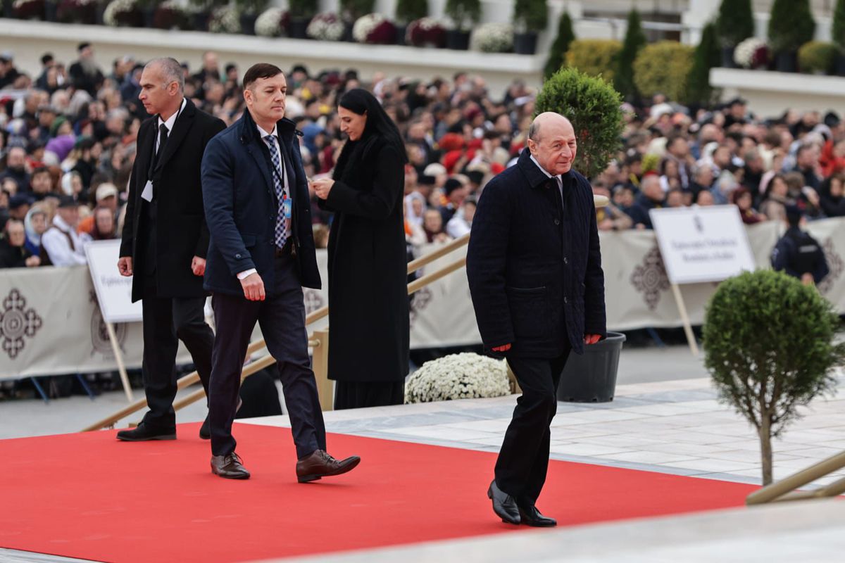 Gigi Becali la sfințirea Catedralei României