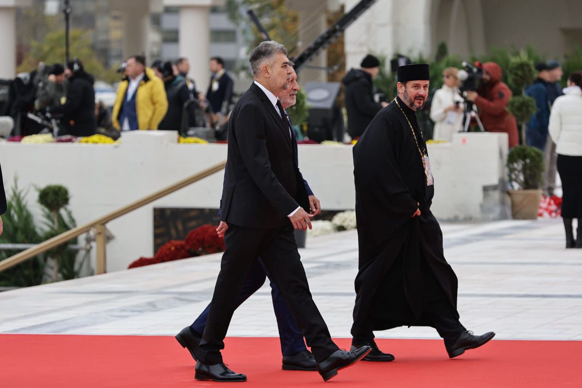 Gigi Becali la sfințirea Catedralei României