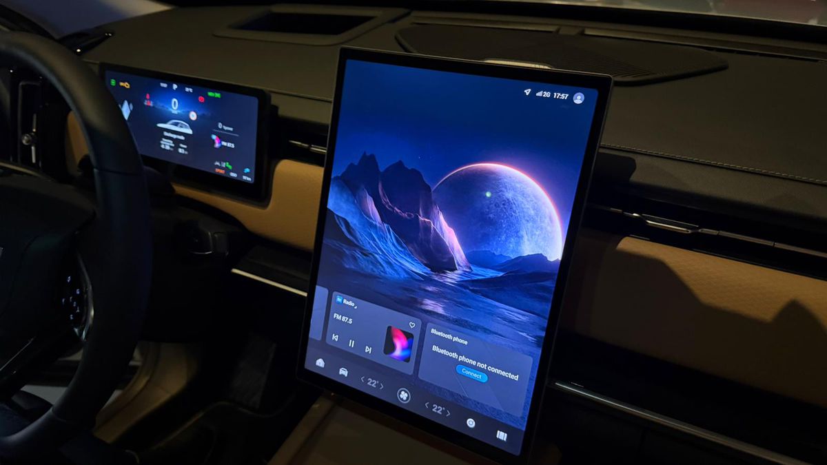 SUV-urile preferate de români și-au găsit rivalul » A apărut mașina cu proiector video în portbagaj: costă cât un Volkswagen Tiguan!