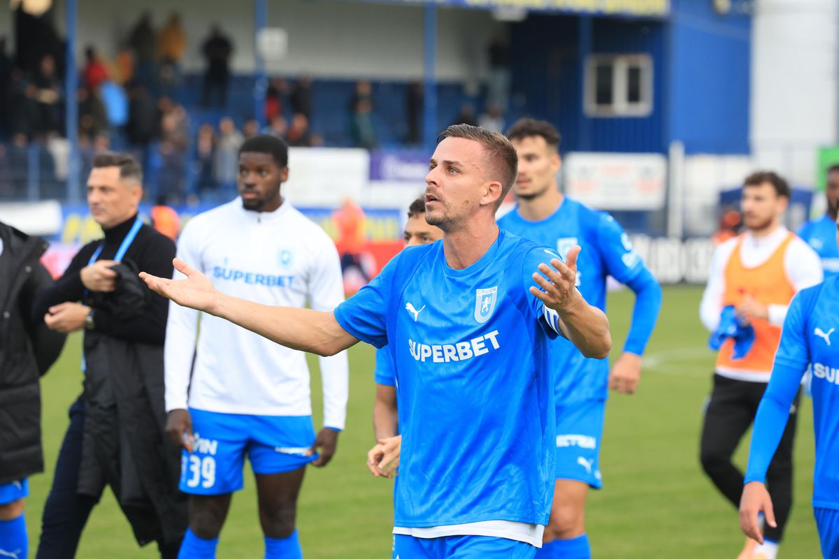 Jucătorii Craiovei, scandal cu fanii după remiza cu Metaloglobus