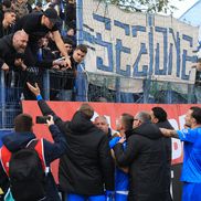 Jucătorii Craiovei, scandal cu fanii după remiza cu Metaloglobus. FOTO: Ionuț Iordache (GSP.ro)