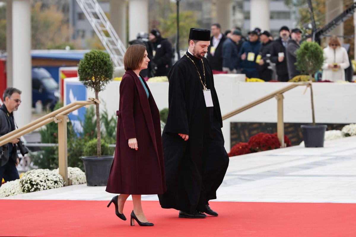 Gigi Becali la sfințirea Catedralei României