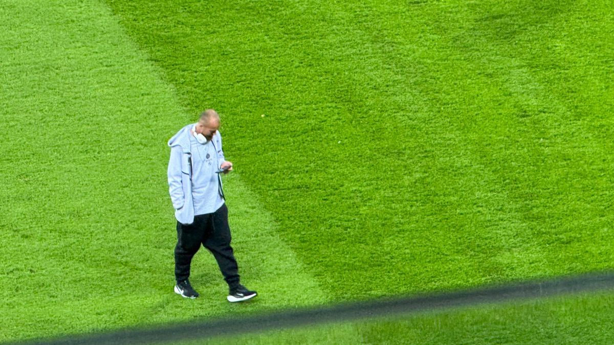 „El Clasico” la putere și pe Arena Națională » Imaginile serii: cum au fost surprinși jucătorii de la FCSB înainte de duelul cu UTA